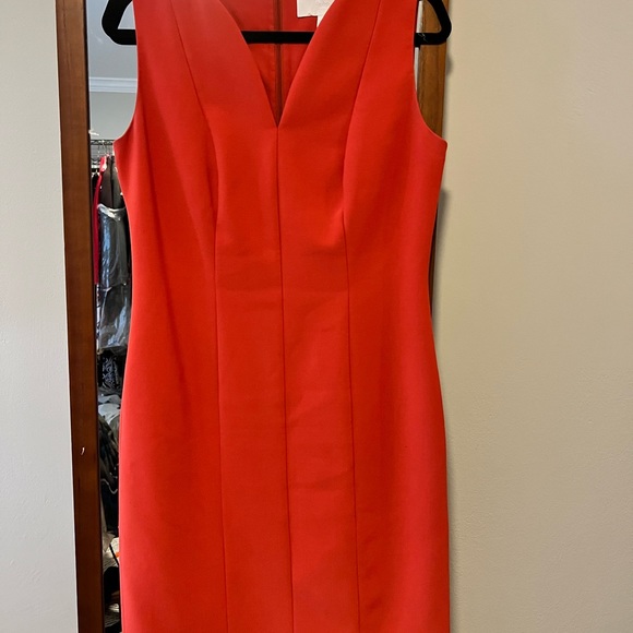 Great dress for work or cocktail - Picture 2 of 4